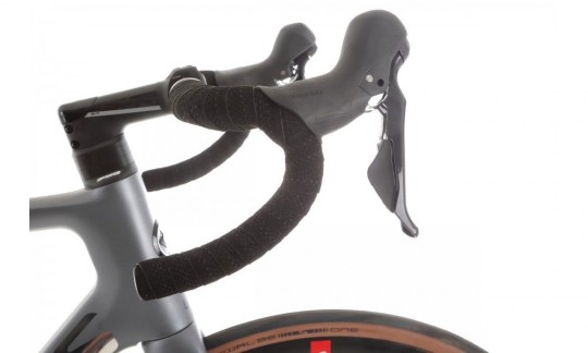 rower szosowy kellys urc 50 szaro czarny