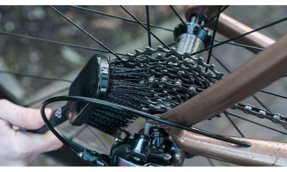 Szczotka Muc-Off do czyszczenia opon i kaset