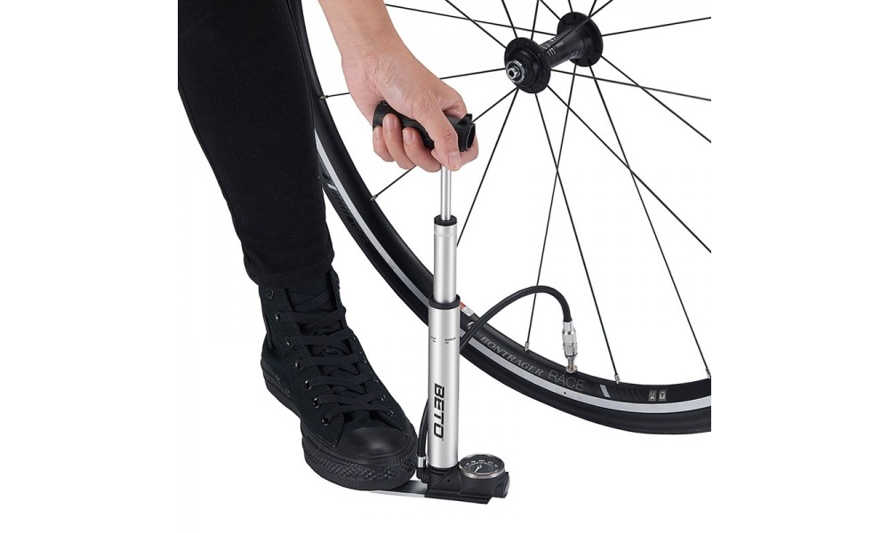Pompka rowerowa Beto CCO-017AGLN teleskopowa alu z manometrem