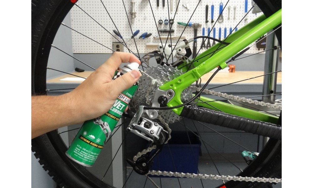 Olej do łańcucha Finish Line WET syntetyczny 240ml