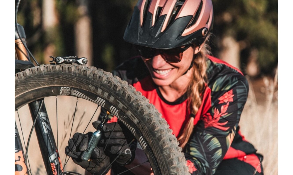 Klucz wielofunkcyjny LEZYNE RAP II 25 Co2 czarny