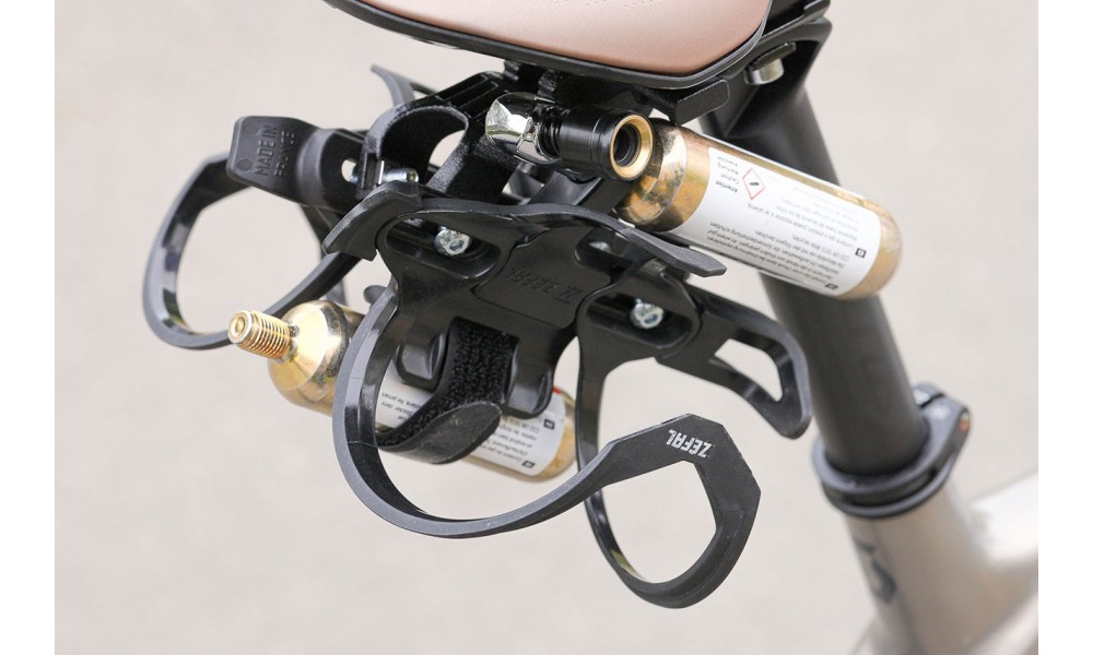 Podwójny uchwyt na bidon Tri Zefal