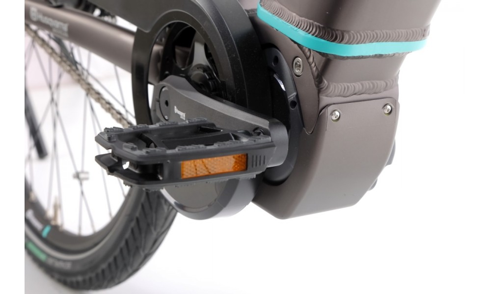 Rower miejski elektryczny Husqvarna Gran City 2 Nexus CB Wave - srebrny