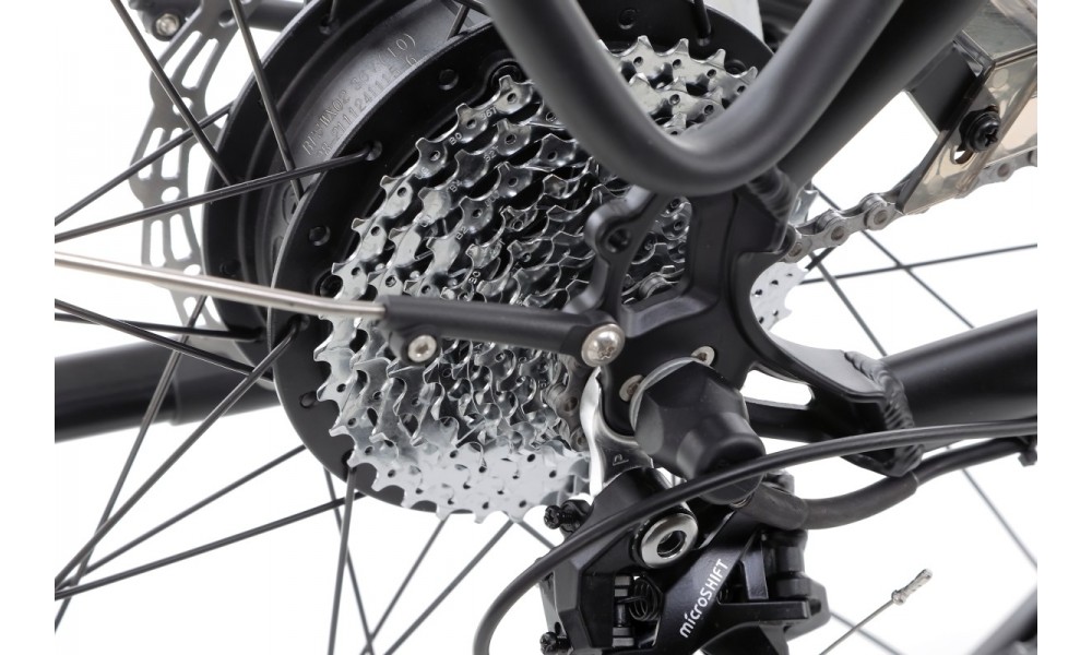 Rower trekkingowy elektryczny Ecobike X-Cross M - czarny