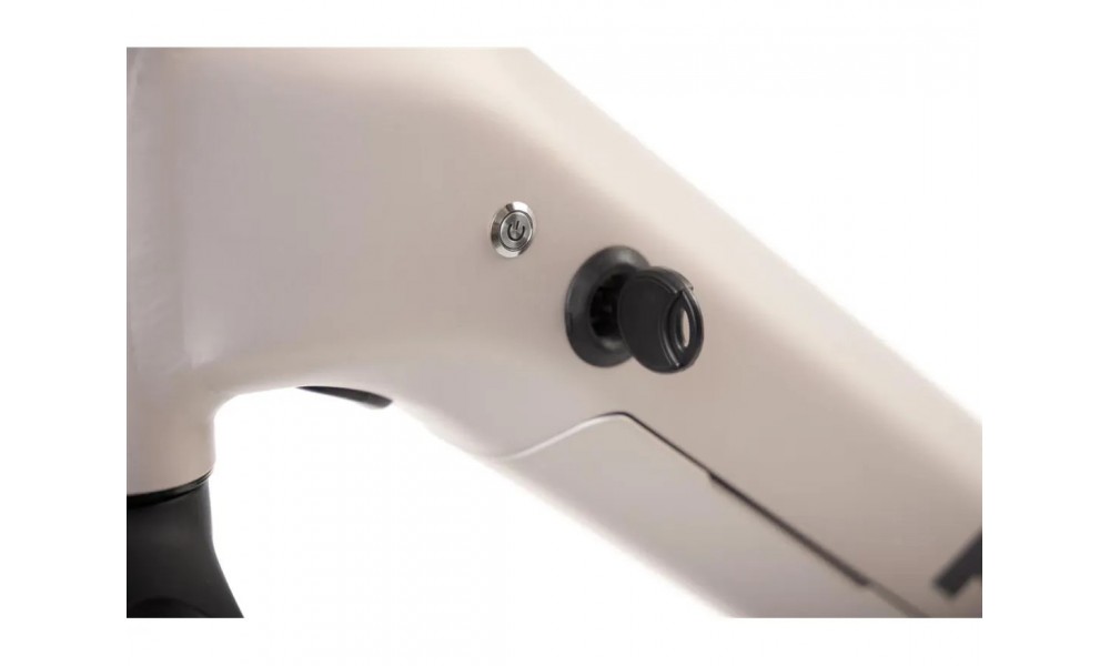 Rower crossowy elektryczny Romet e-Orkan M2.0 2024 - srebrny