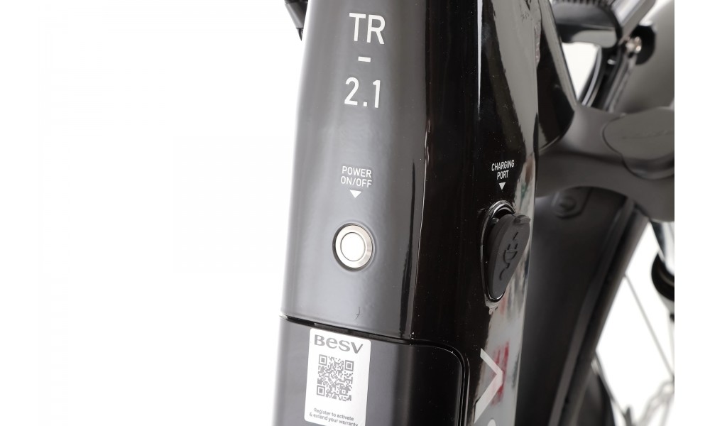 Rower trekkingowy elektryczny BESV TR 2.1 LS - czarny