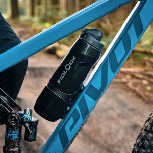 Bidon Fidlock TWIST 800 + podstawa - czarny 2