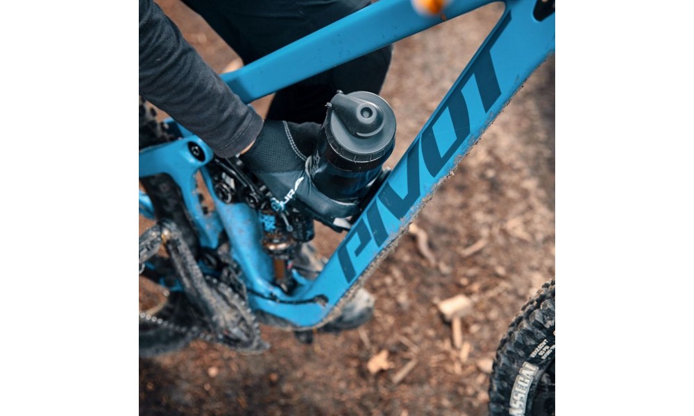 Bidon Fidlock TWIST 800 + podstawa - czarny