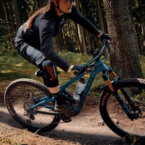 Bidon Fidlock TWIST 800 + podstawa - przezroczysty 2