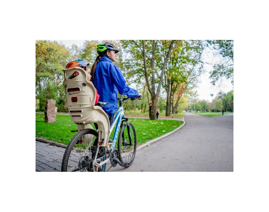 Ranking fotelików rowerowych 2025: Jak bezpiecznie i wygodnie podróżować z dzieckiem?